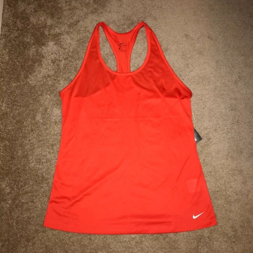Nike sports top
